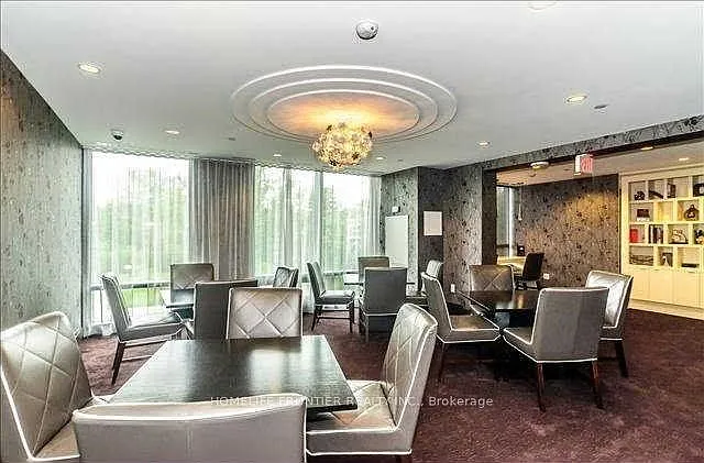 7608 Yonge St #422 — Photo 19