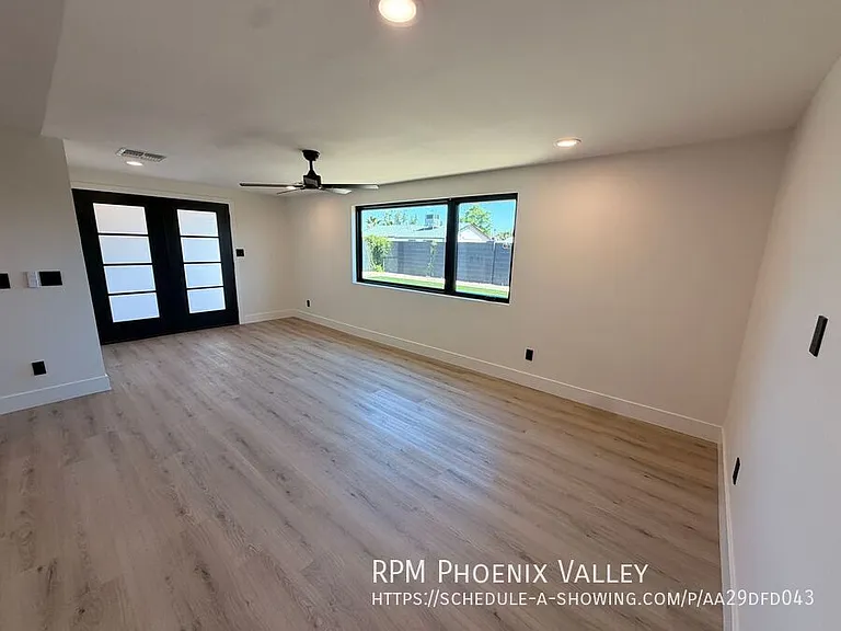 4019 E Surrey Ave — Photo 9