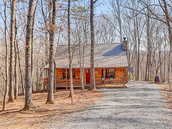 3rd image of 216 Brookhaven Trl