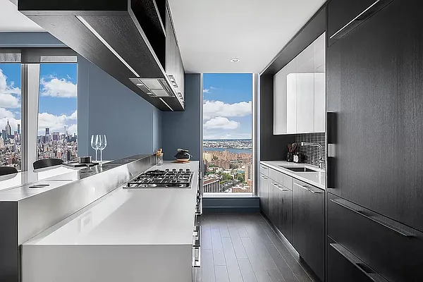 Rented by Gulia Wang, LREB | media 33