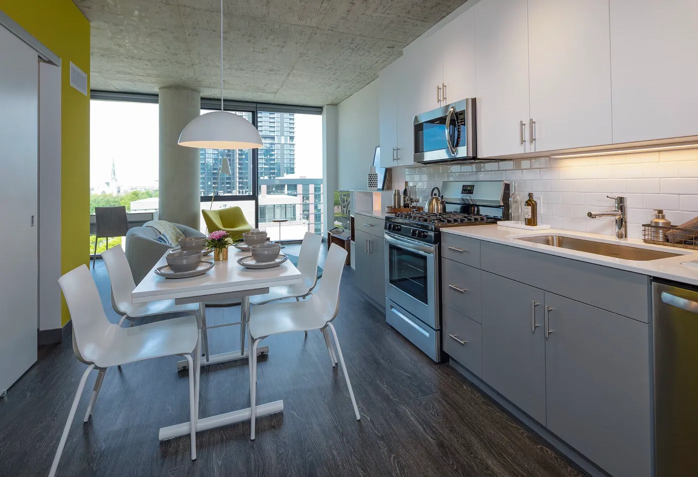 Studio, 548 sqft, $2,268 — Photo 2