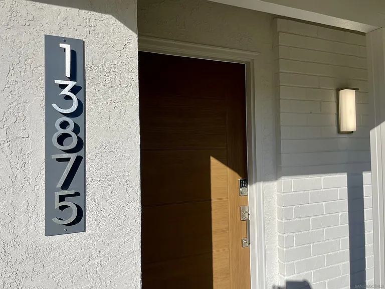 13875 Wayland Grove Ct — Photo 3