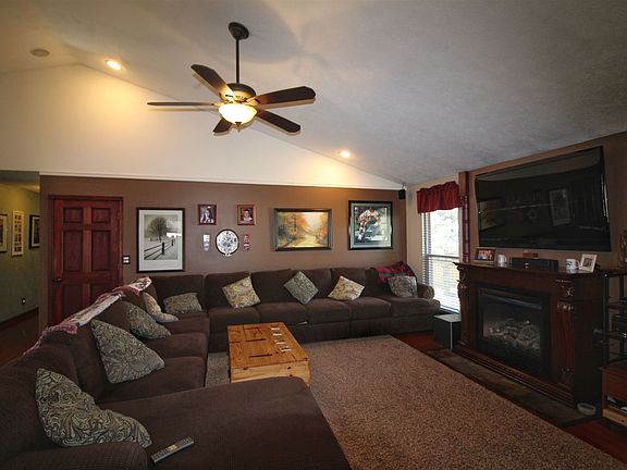 2nd image of 5116 Wolflake Dr