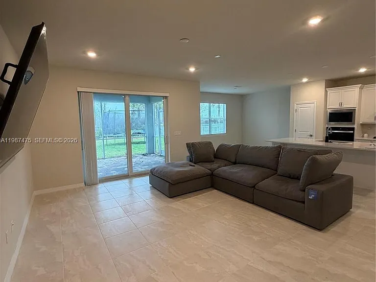 12251 SW Periwinkle Ct — Photo 5