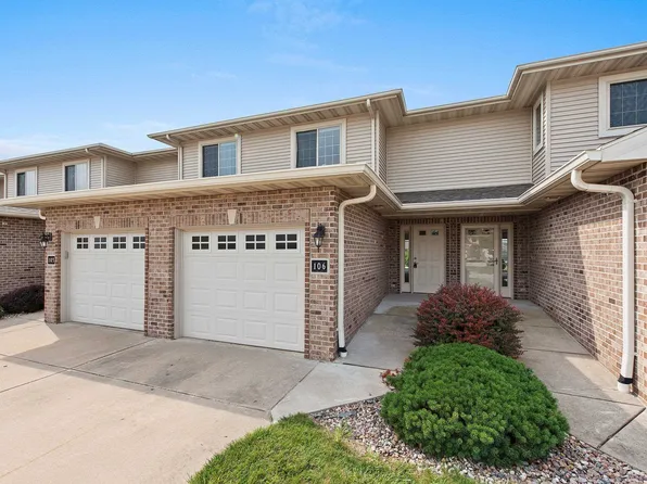 1300 Alpine Dr Unit 106, Green Bay, WI 54311