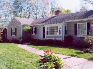 10 Howell Dr, Andover, MA 01810