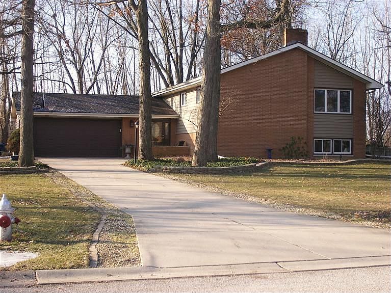 1st image of 12411 W 94th Ct