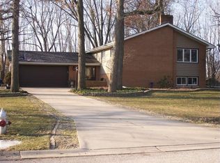 12411 W 94th Ct, Saint John, IN 46373