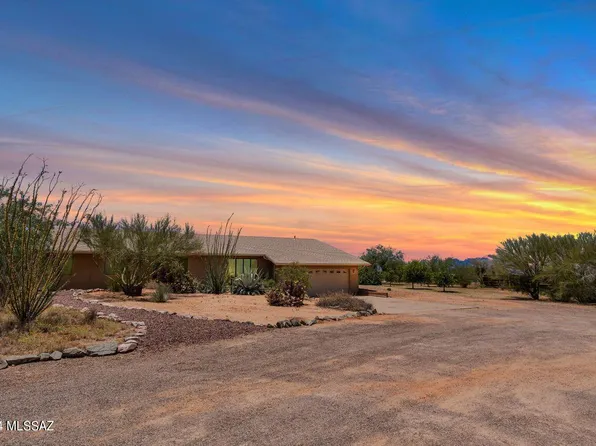 16131 W Ridgemoor Ave, Tucson, AZ 85736