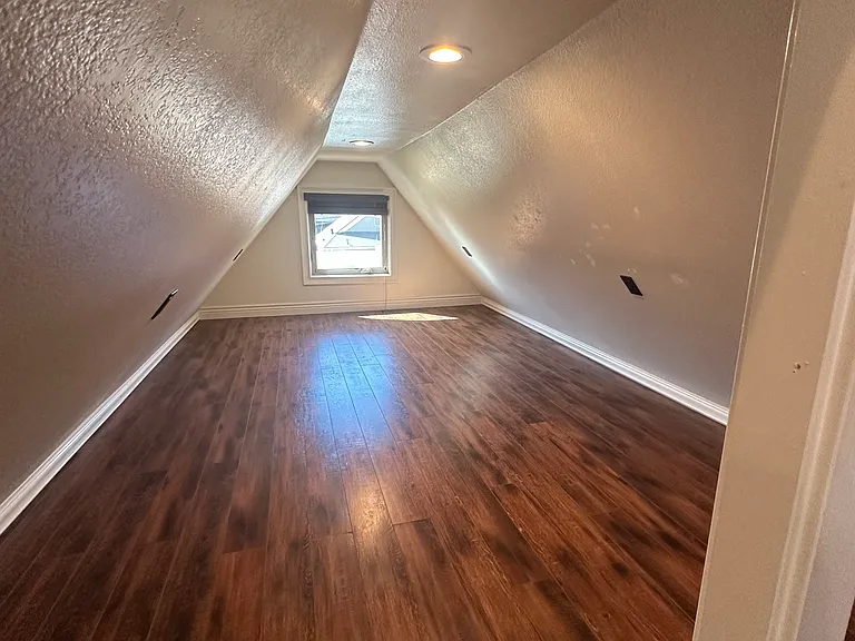 1517 Liberty St — Photo 18