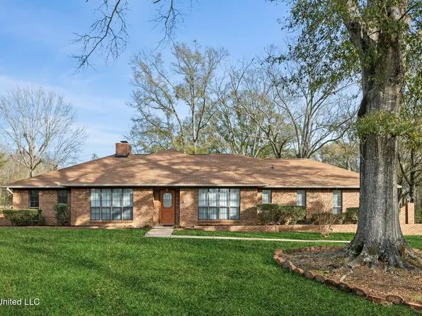 1050 Westbury Sq, Byram, MS 39212