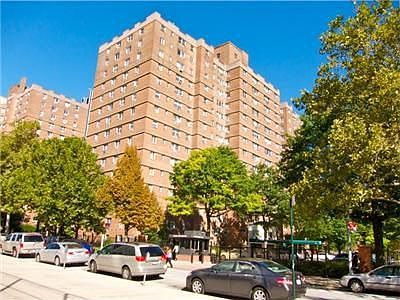 5th image of 191 Willoughby St APT 9-F
