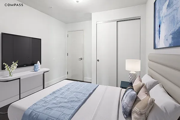 Rented by Compass | media 12