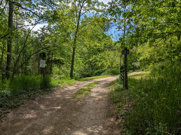 1175 Hammond Rd, Hastings, MI 49058