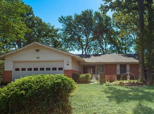 1812 Oakhurst Dr, Irving, TX 75061