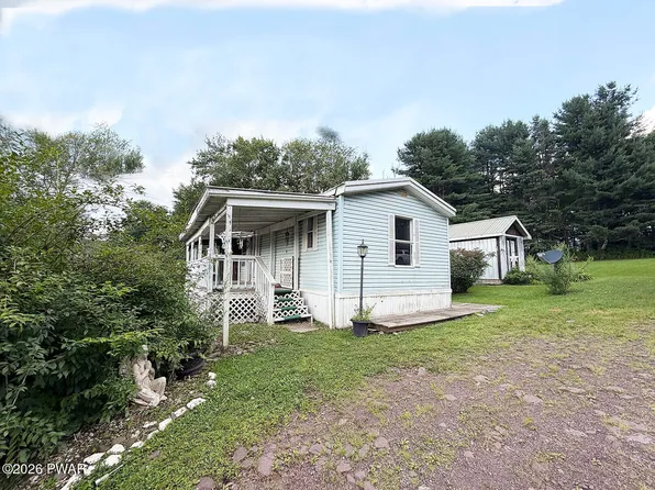 15 Duran Rd, Equinunk, PA 18417