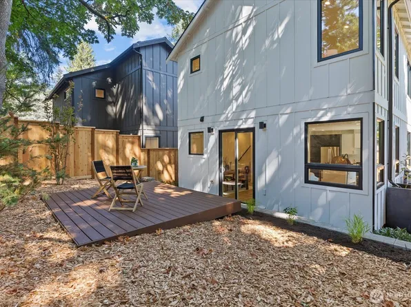 11349 23rd Avenue NE, Seattle, WA 98125