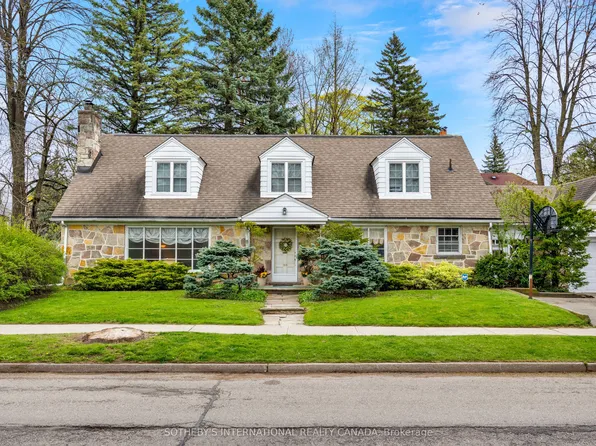 103 Willingdon Blvd, Toronto, ON M8X 2H8