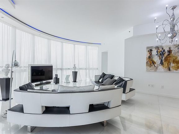 3rd image of 18101 Collins Ave APT 1201