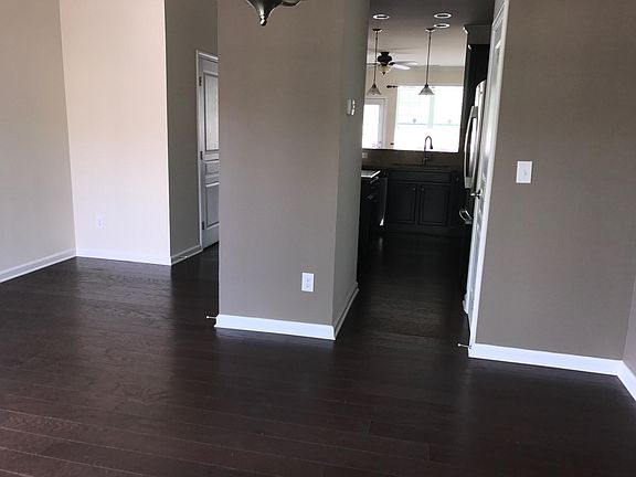 Entry to Dining