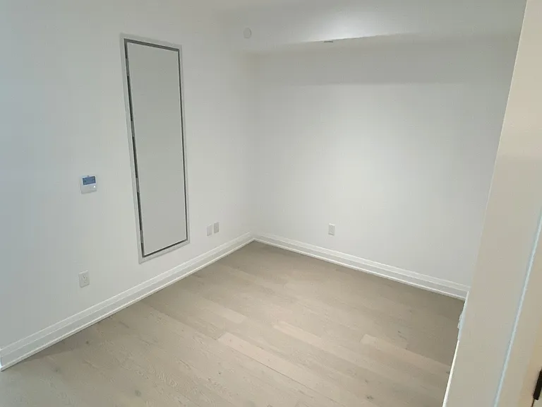505 Glencairn Ave #302 — Photo 7