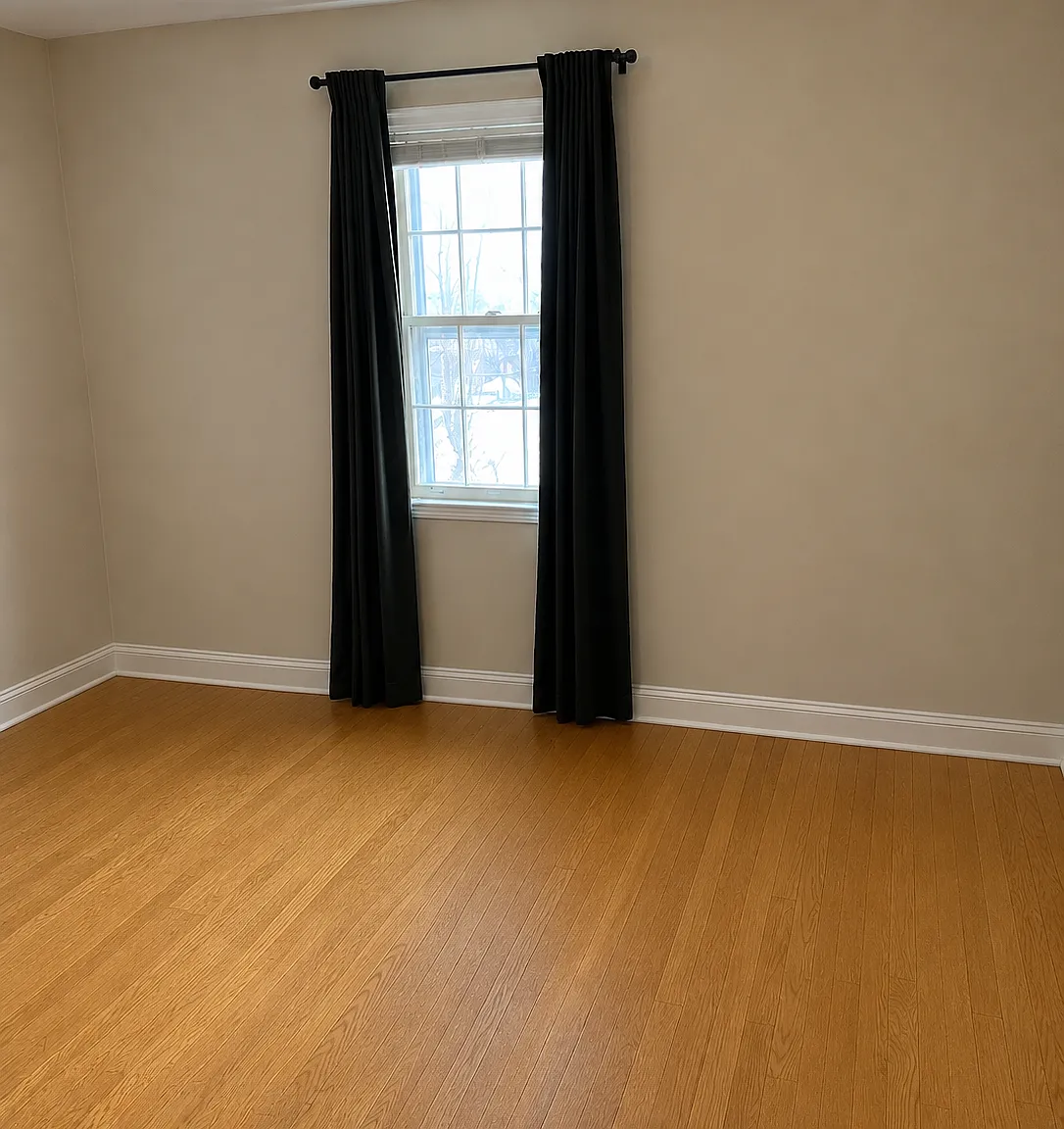 4 bed, 1994 sqft, $849 — Photo 1