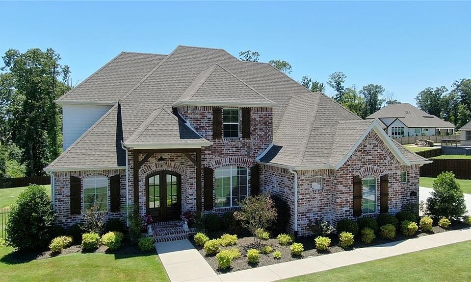 1st image of 1438 Le Chesnay Dr