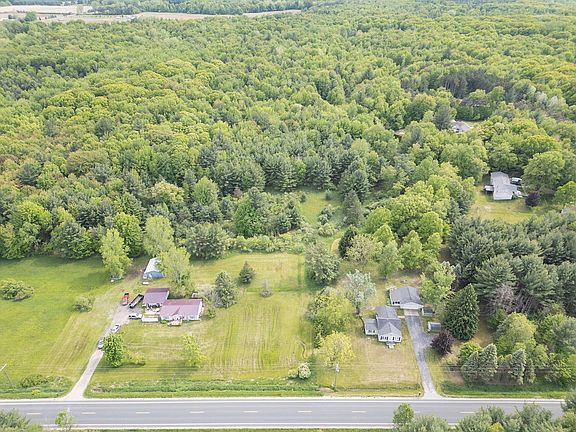 2nd image of 11737 Ellis Rd