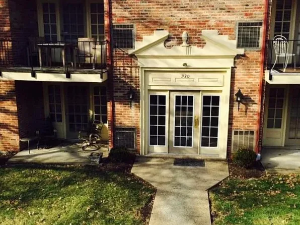 930 Margarite Dr APT D, Pittsburgh, PA 15216