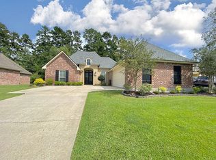 4883 Harbor Ln, Greenwell Springs, LA 70739