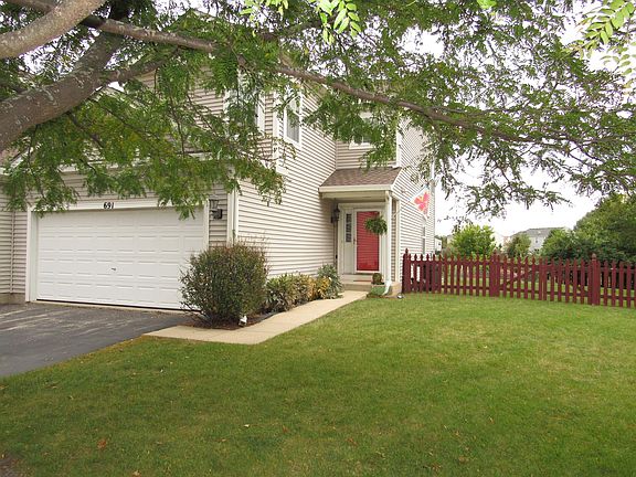 2nd image of 691 Wedgewood Cir