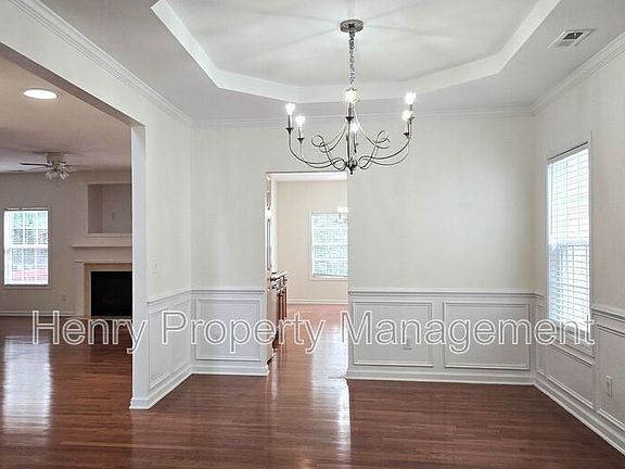5th image of 153 Presidents Walk Ln