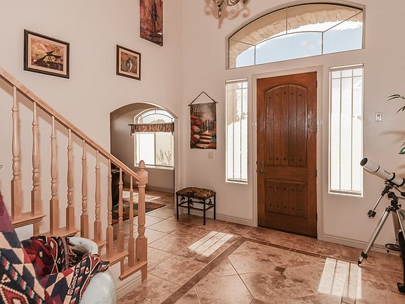 3rd image of 307 S Puerto Dr