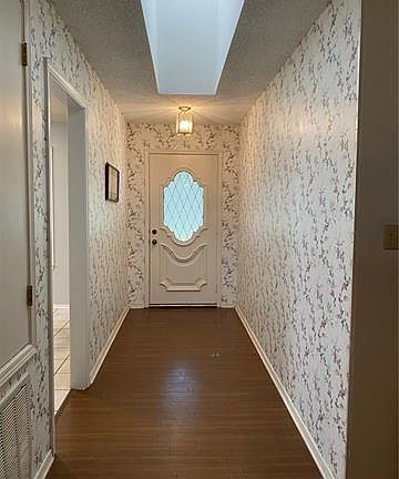 3rd image of 129 Wildwood Dr