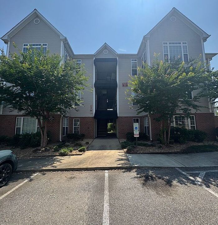 1st image of 2520 Friedland Pl