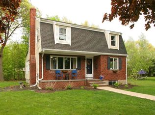 95 Border Rd, Reading, MA 01867