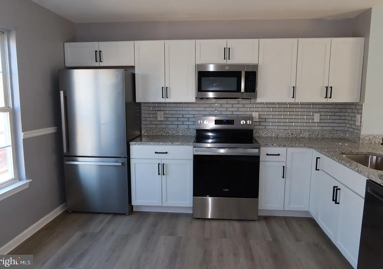 3 bed, 1.5 bath, 1724 sqft, $1,800 — Photo 3