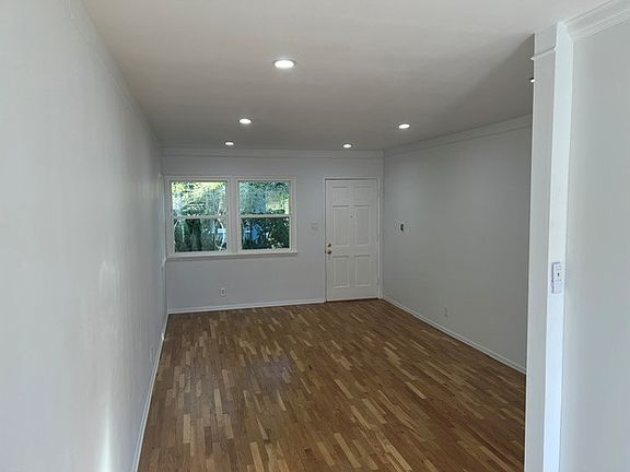 5th image of 3017 4th St #B