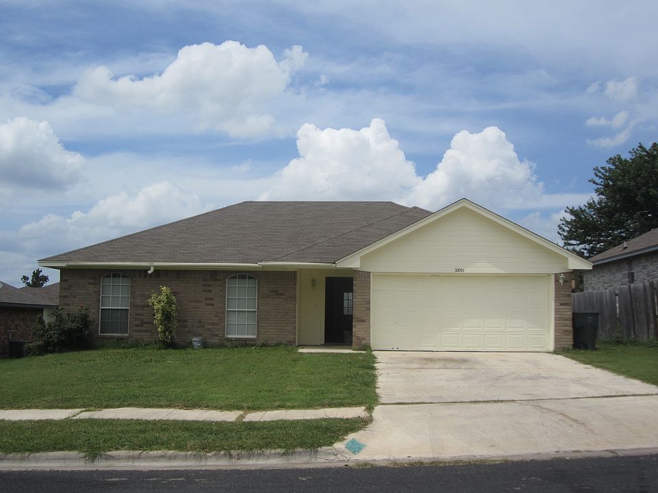 1st image of 2801 Hemlock Dr