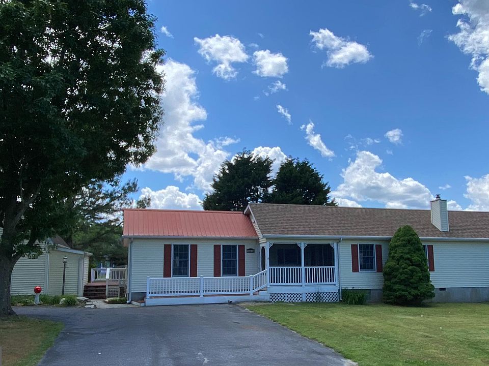 2nd image of 36650 Syracuse St
