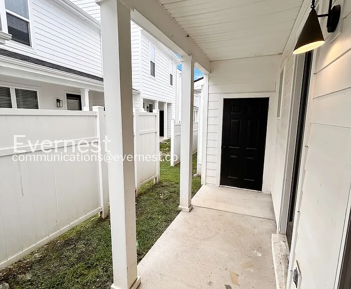 302 Jeffries Way — Photo 24