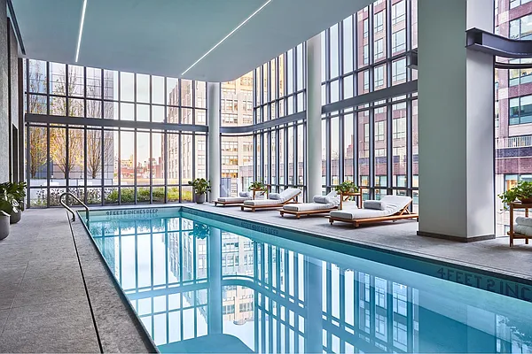 Rented by SERHANT. | media 5