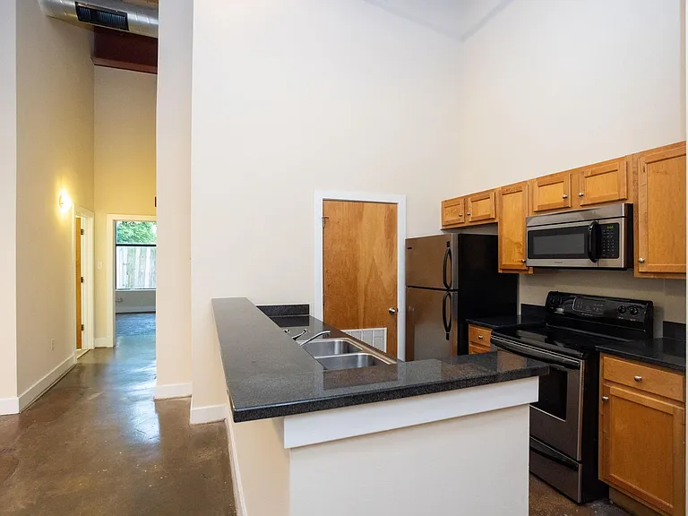 Cornish Brewery Apartment Homes — Photo 96