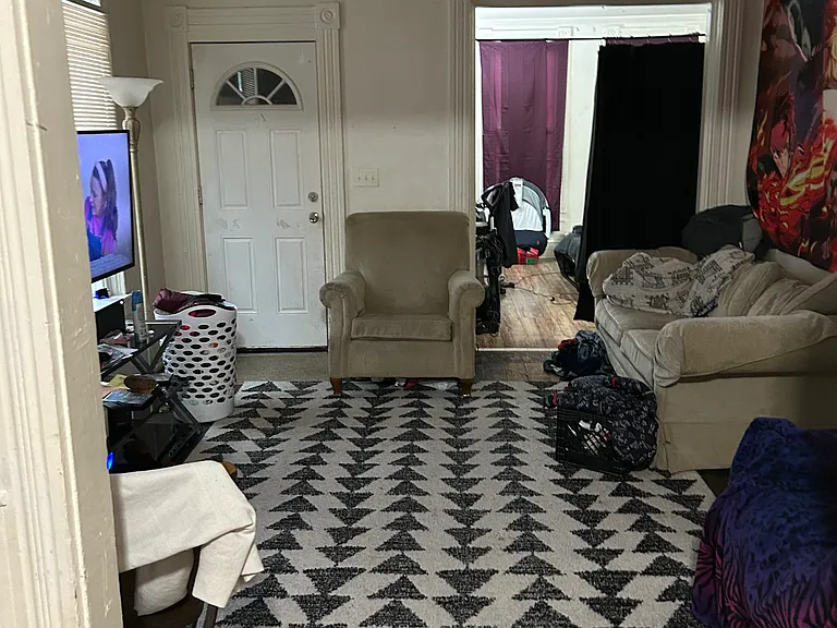 furnished from previous tenant to show scale and placement.