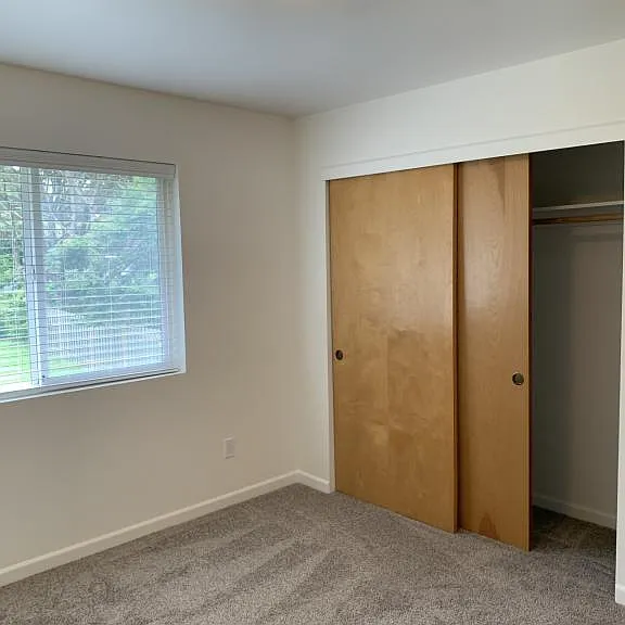 231 NW 3rd St #3 — Photo 10