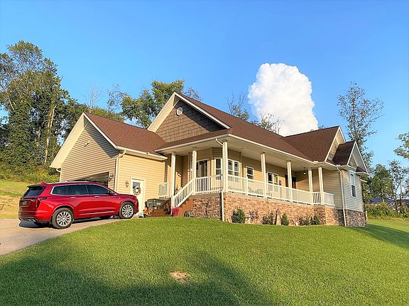 5th image of 266 Warwick Dr