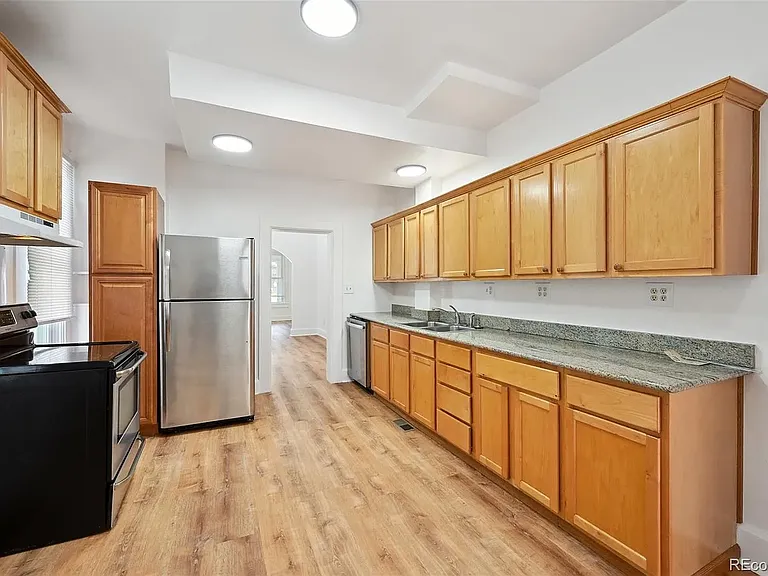 253 N Lincoln St #1 — Photo 7