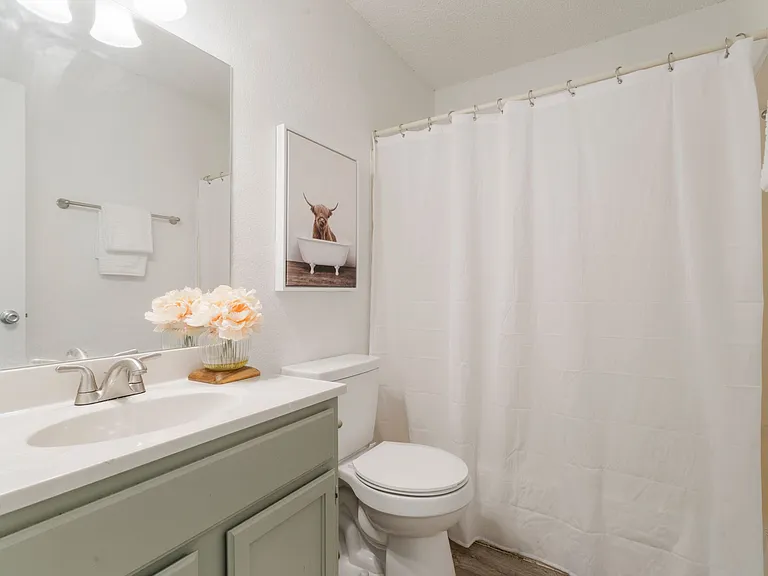 Twin Oaks - $500 Off First Months Rent! — Photo 11