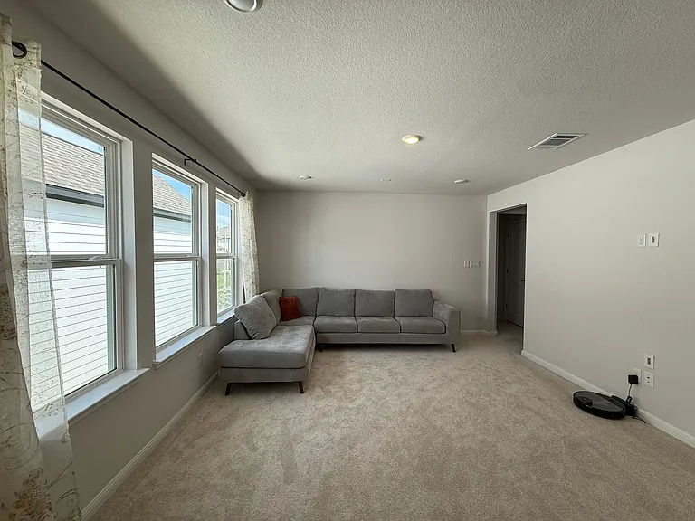 437 Leeward Pass — Photo 26
