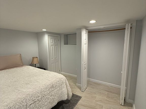 3rd image of 1117-1119 Fanny St #1